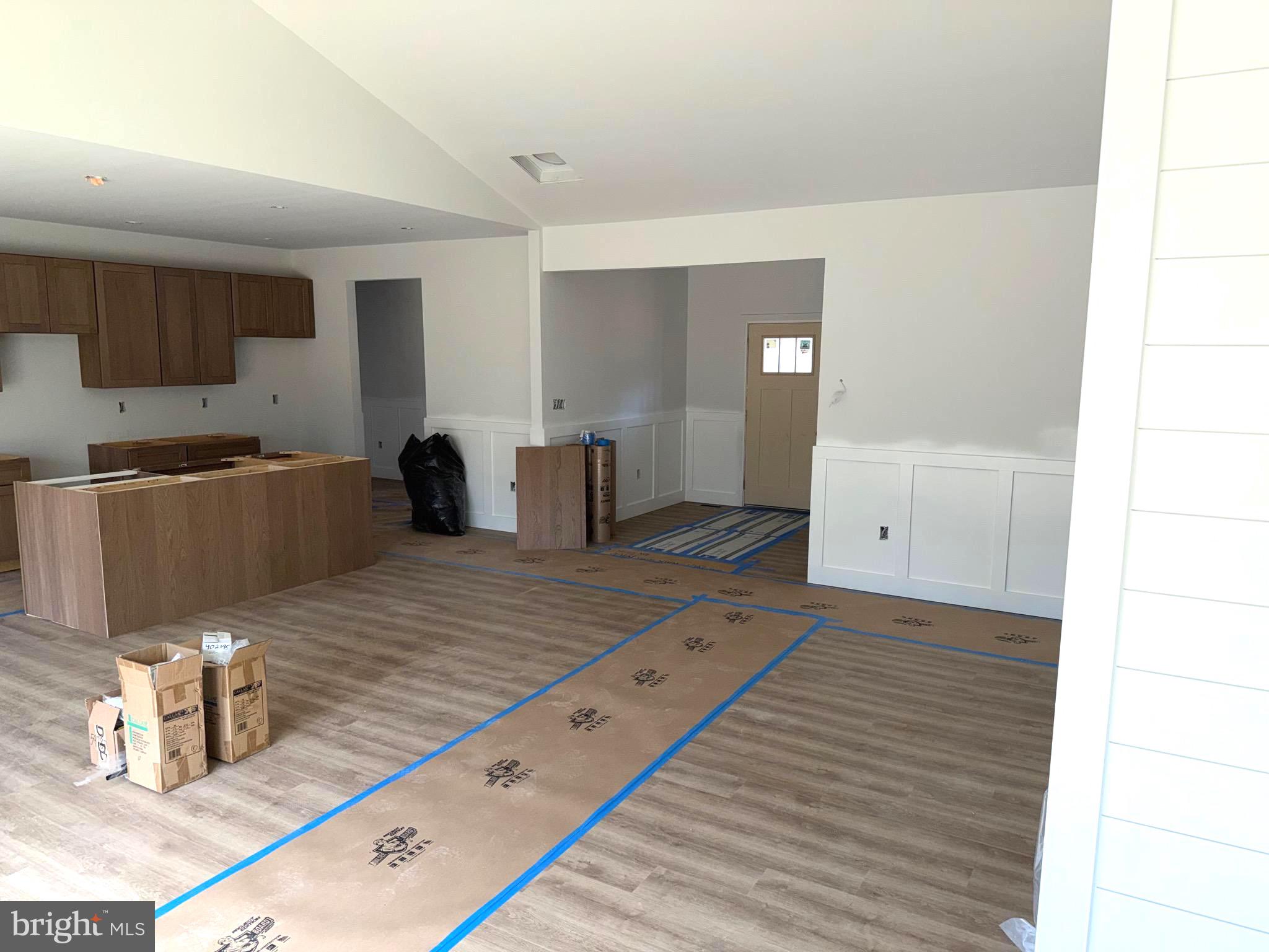 WINDFALL ACRES - Residential