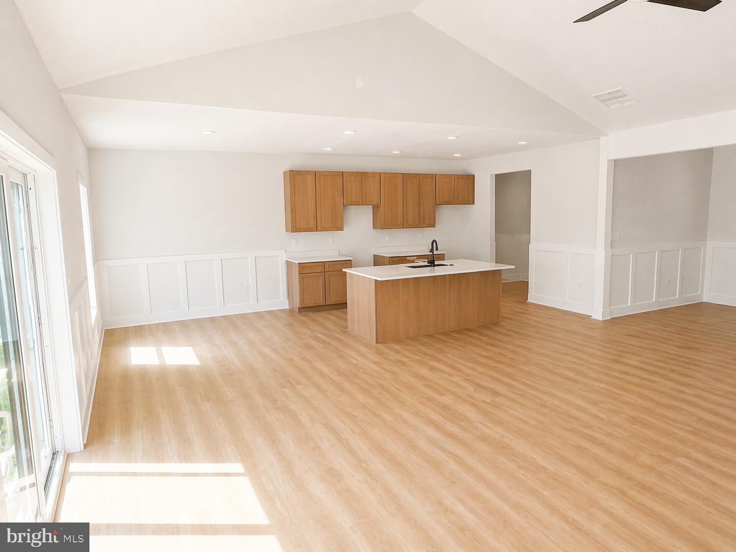 WINDFALL ACRES - Residential