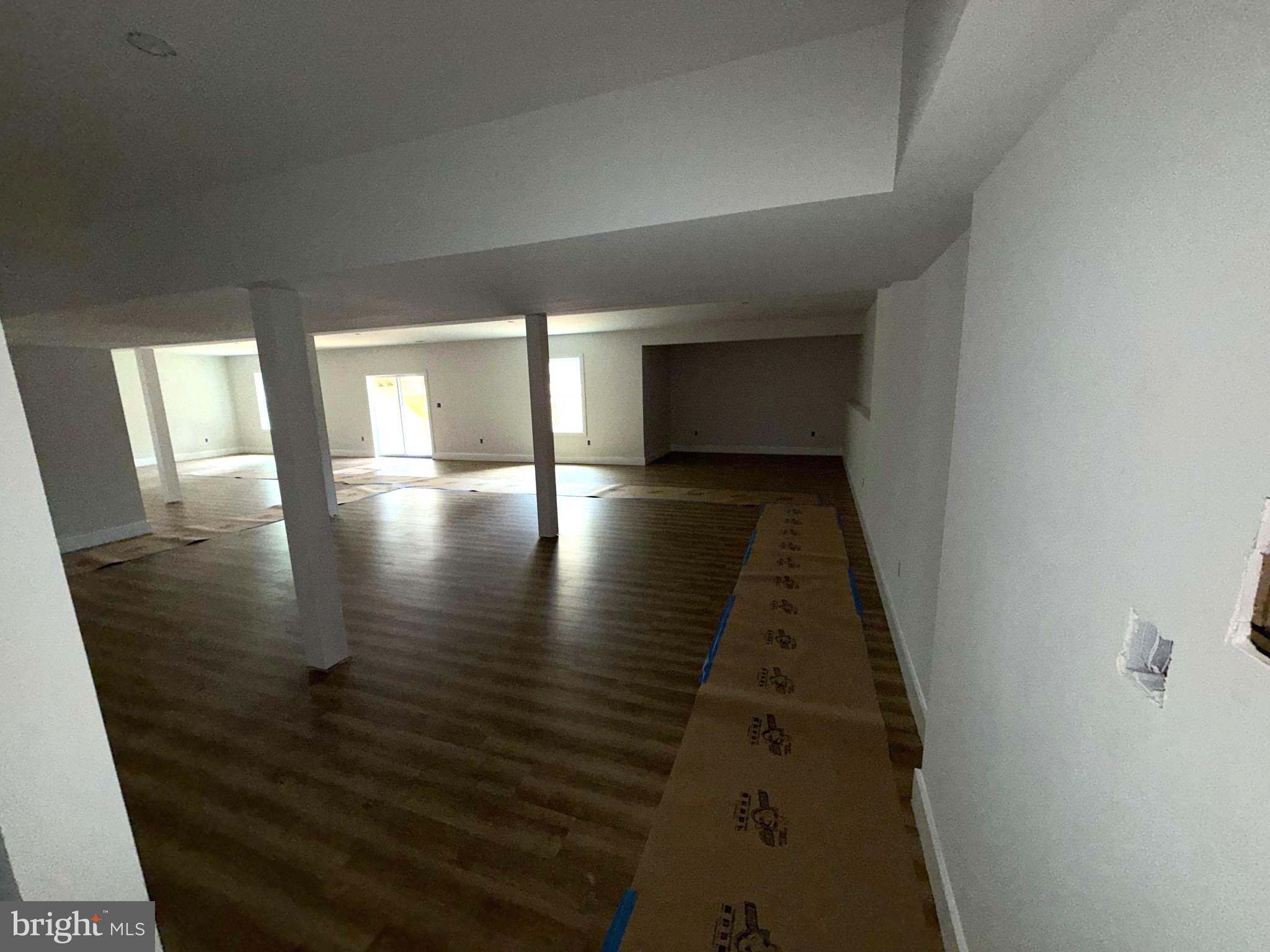 WINDFALL ACRES - Residential