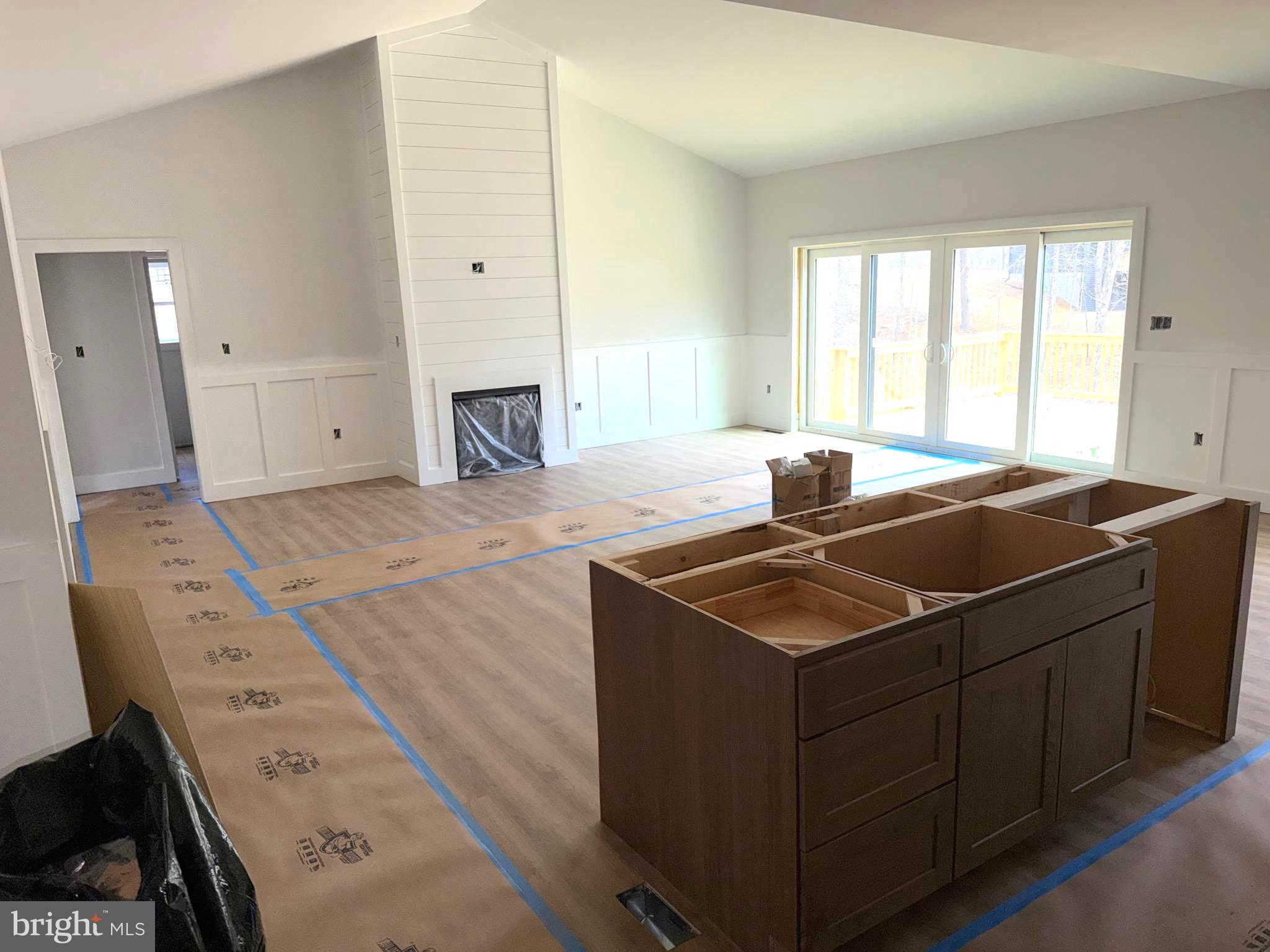 WINDFALL ACRES - Residential