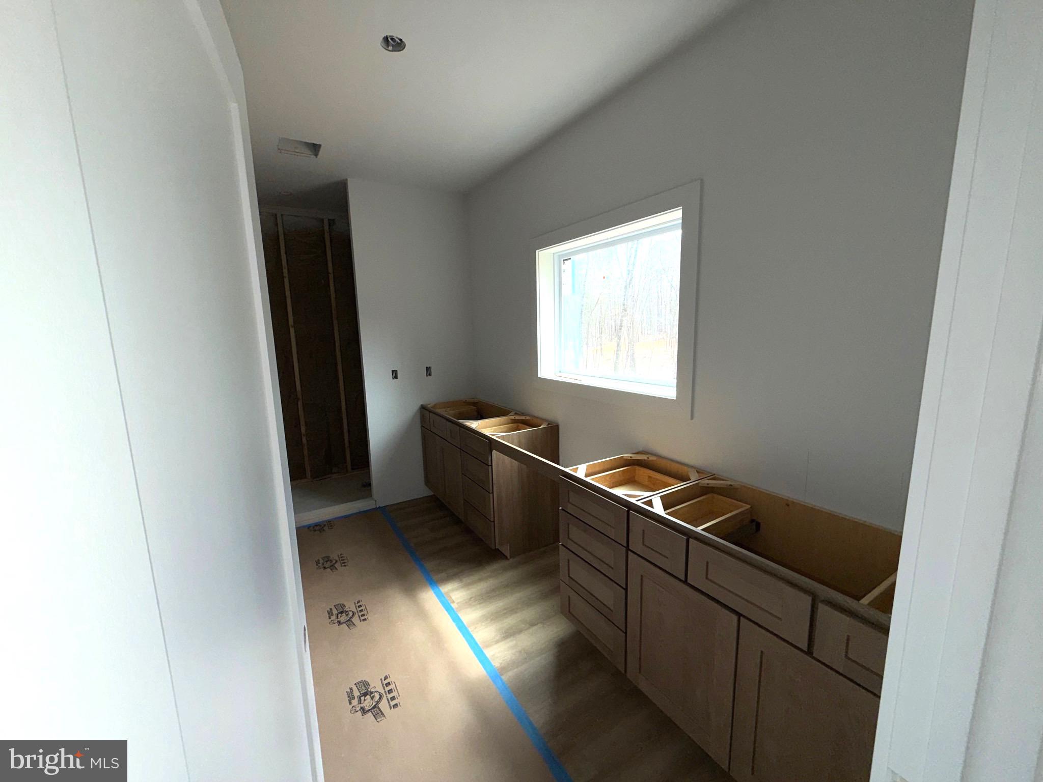 WINDFALL ACRES - Residential