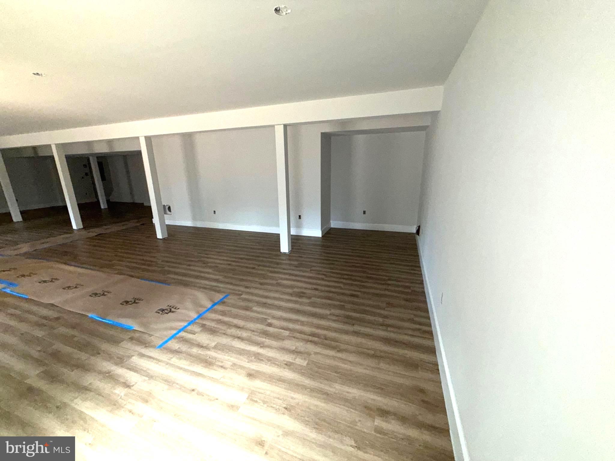 WINDFALL ACRES - Residential