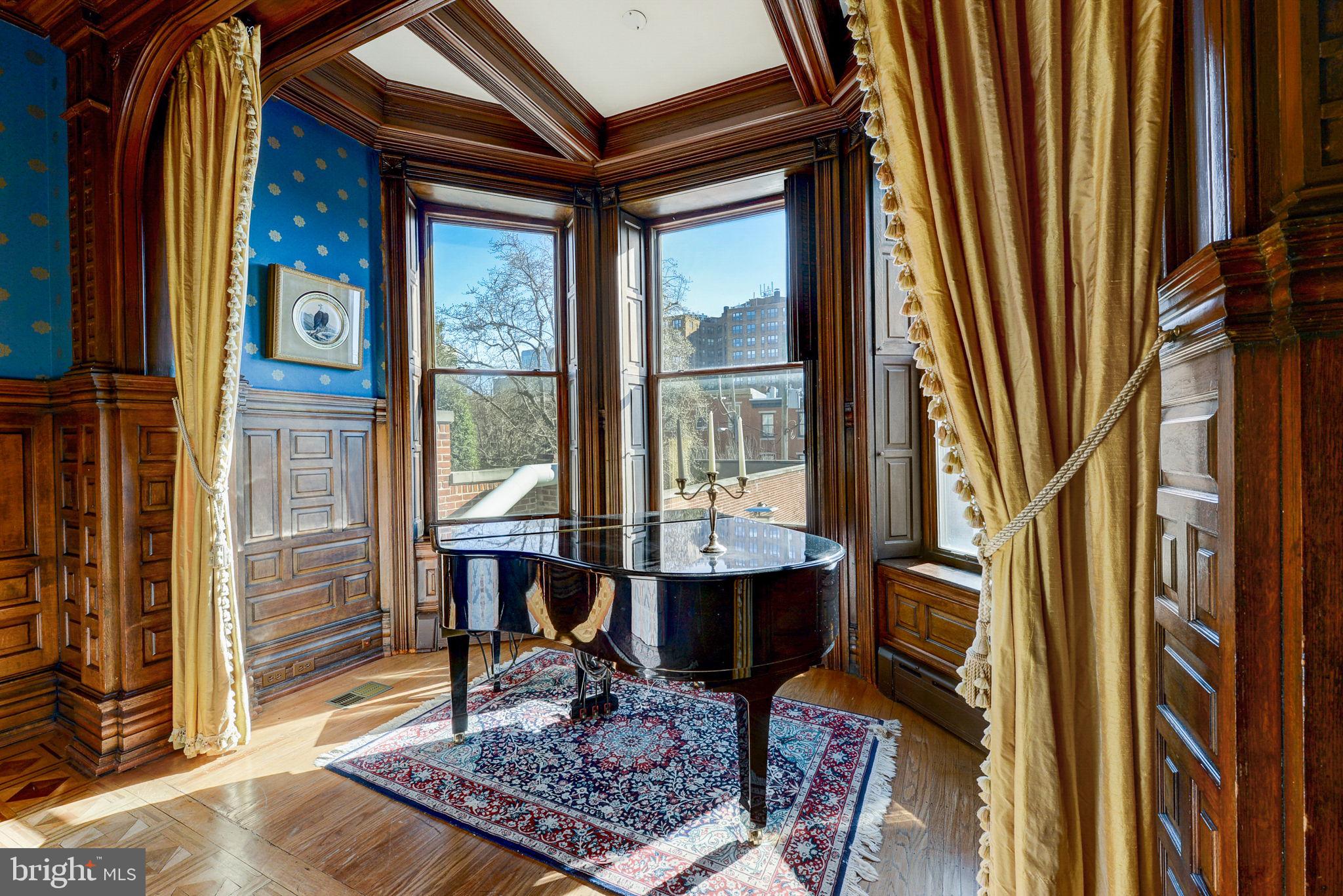 ART MUSEUM AREA - Residential