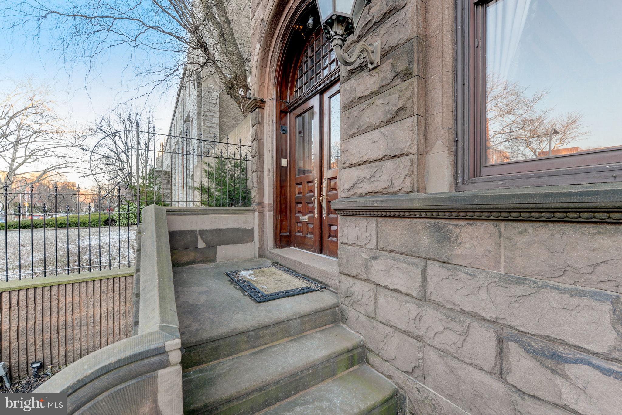 ART MUSEUM AREA - Residential