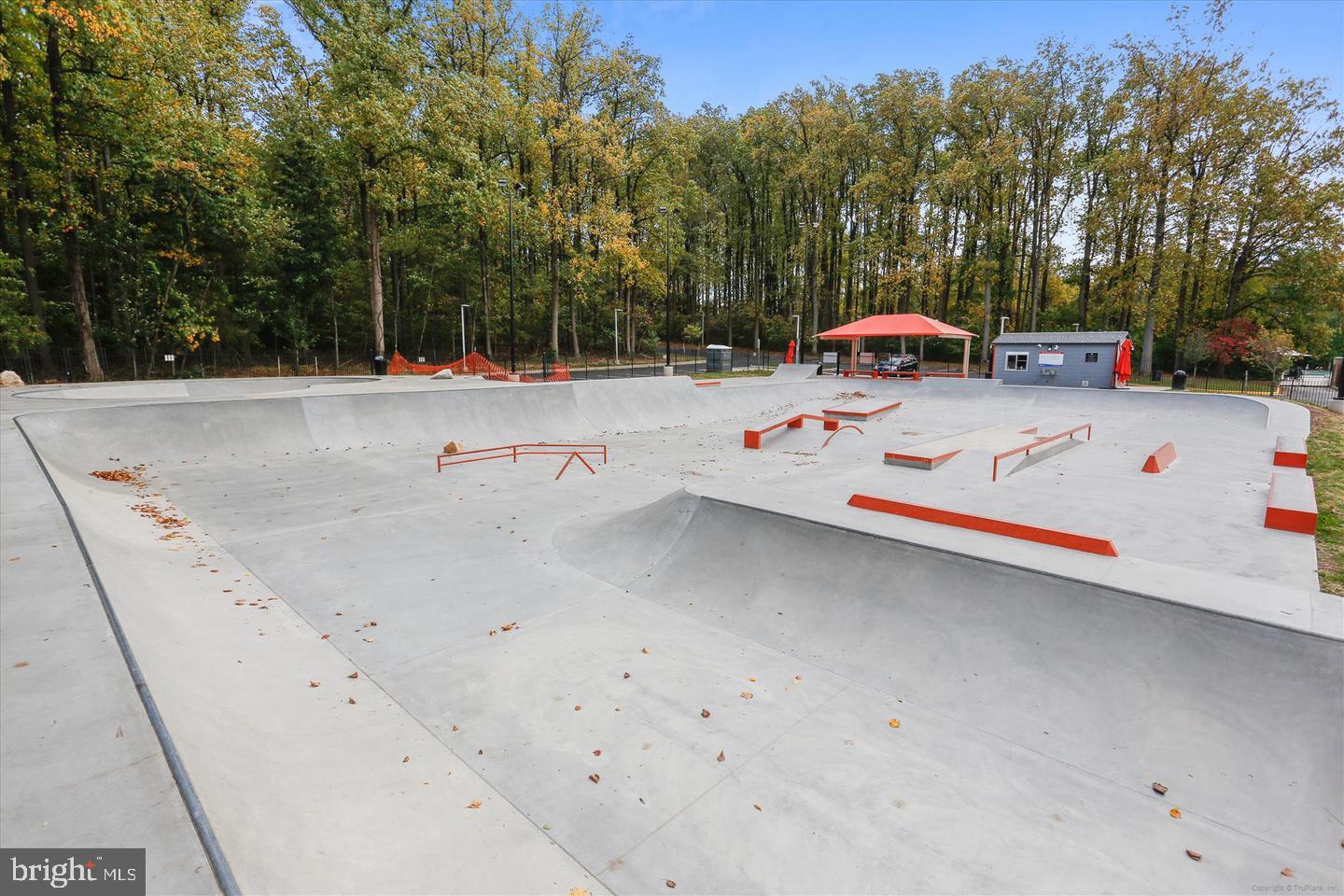 COLLEGE GARDENS - Residential