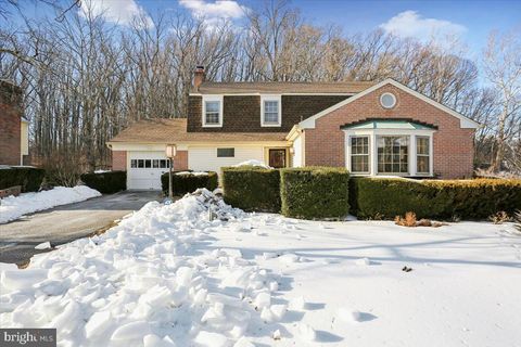 Photo of 705 College Parkway, ROCKVILLE, MD 20850 (MLS # MDMC2216506)