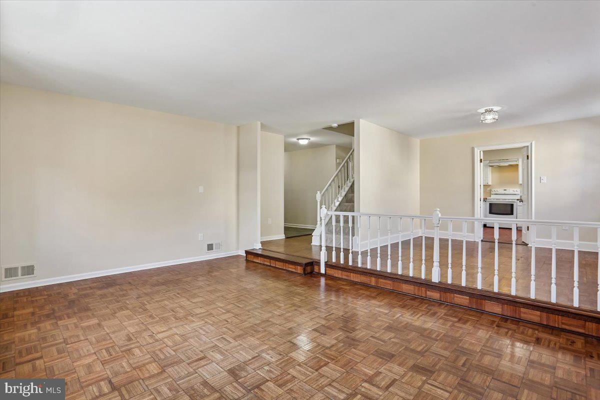 COLLEGE GARDENS - Residential