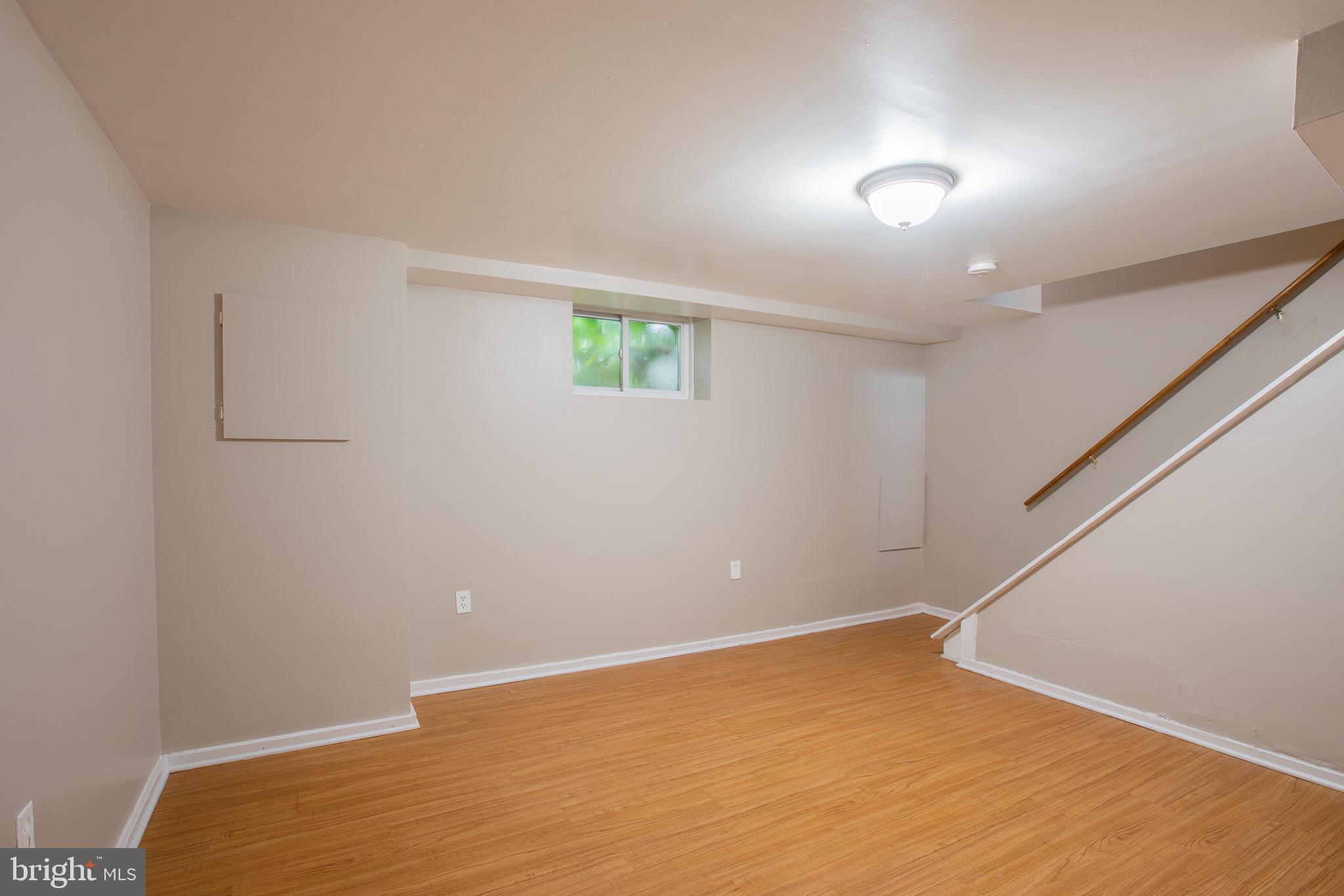 BROOKLYN PARK - Residential Lease