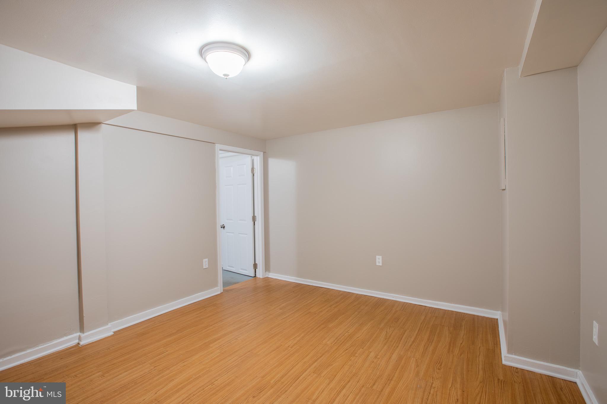 BROOKLYN PARK - Residential Lease