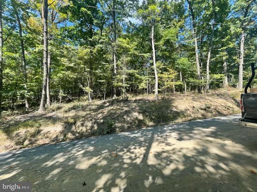0.29-acre building lot in Wilde Acres, Winchester, VA! Enjoy the tranquility of country living, while still being conveniently close to local amenities!
