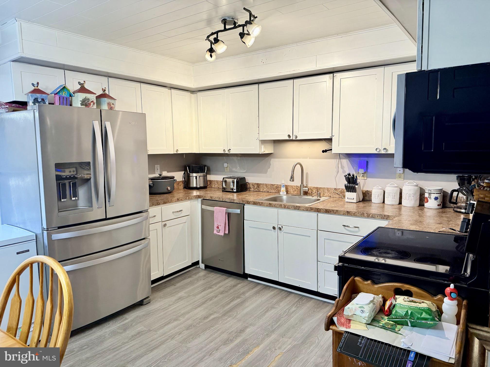 FOX GRAPE FARMS - Residential