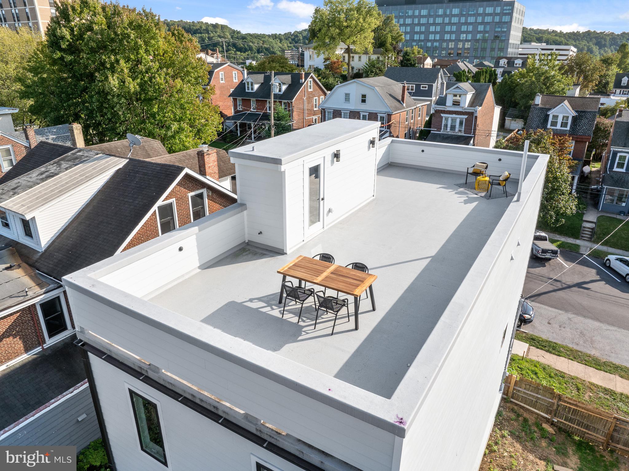 CONSHOHOCKEN - Residential