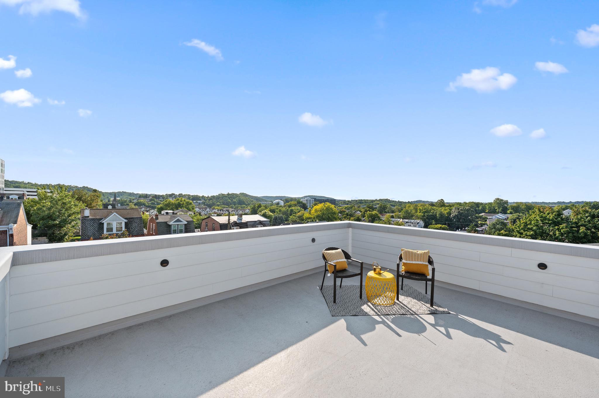 CONSHOHOCKEN - Residential