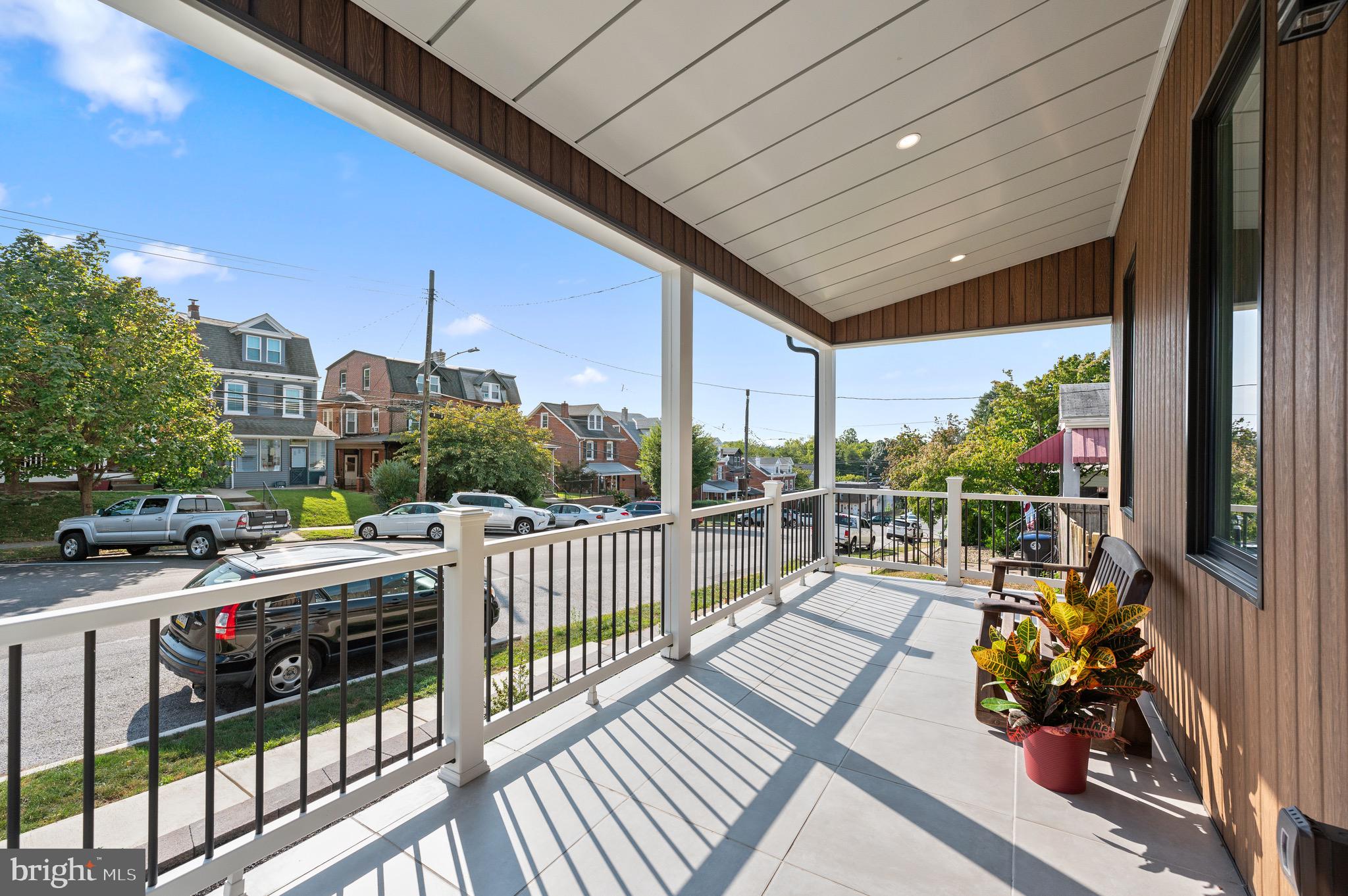 CONSHOHOCKEN - Residential