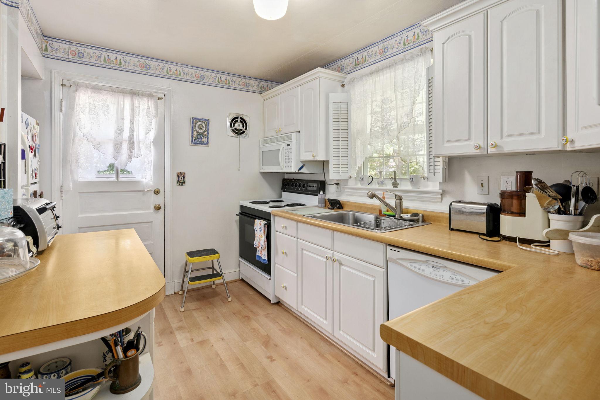 MT VERNON TERRACE - Residential