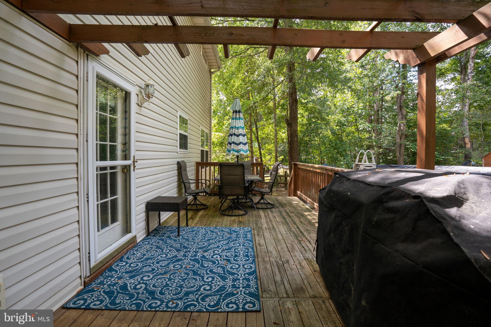 LAKE LAND OR - Residential