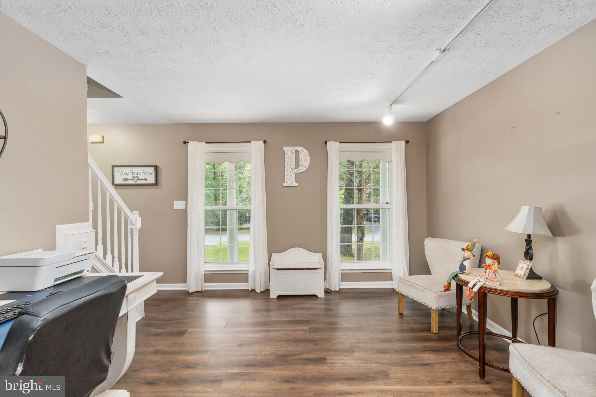 LAKE LAND OR - Residential