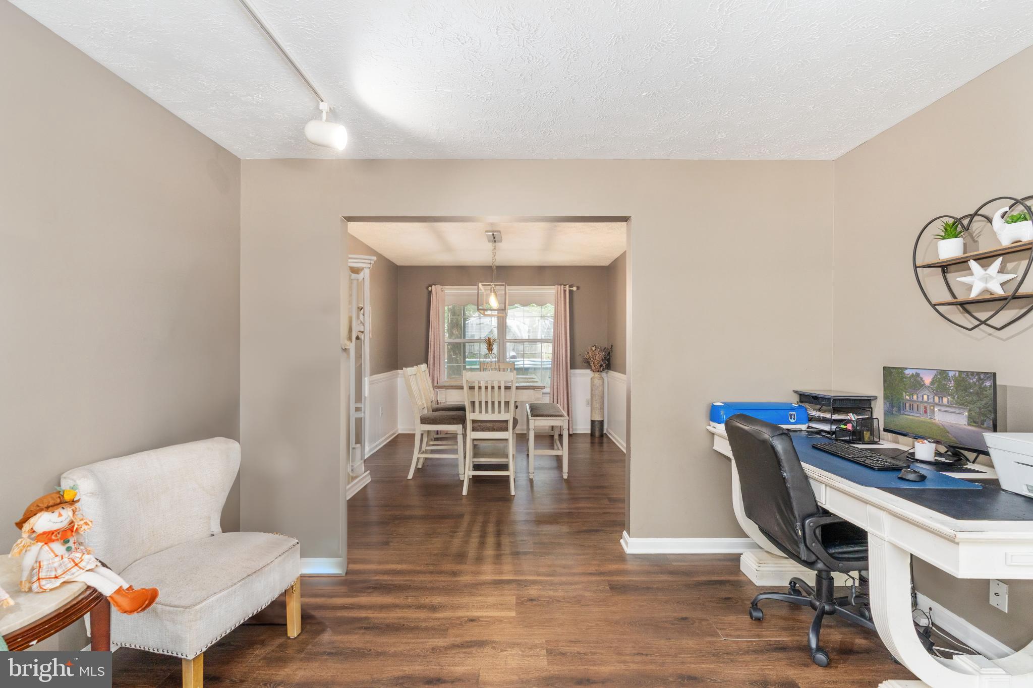 LAKE LAND OR - Residential