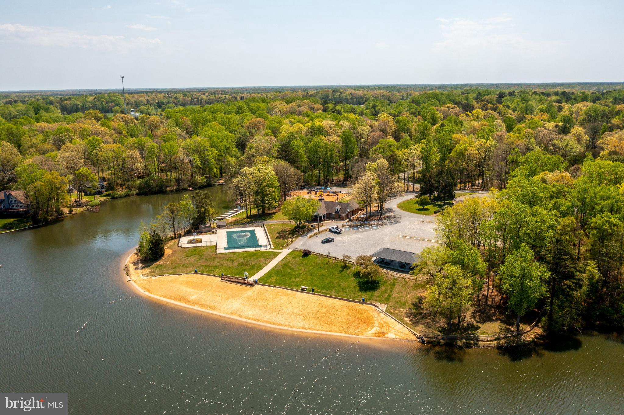 LAKE LAND OR - Residential