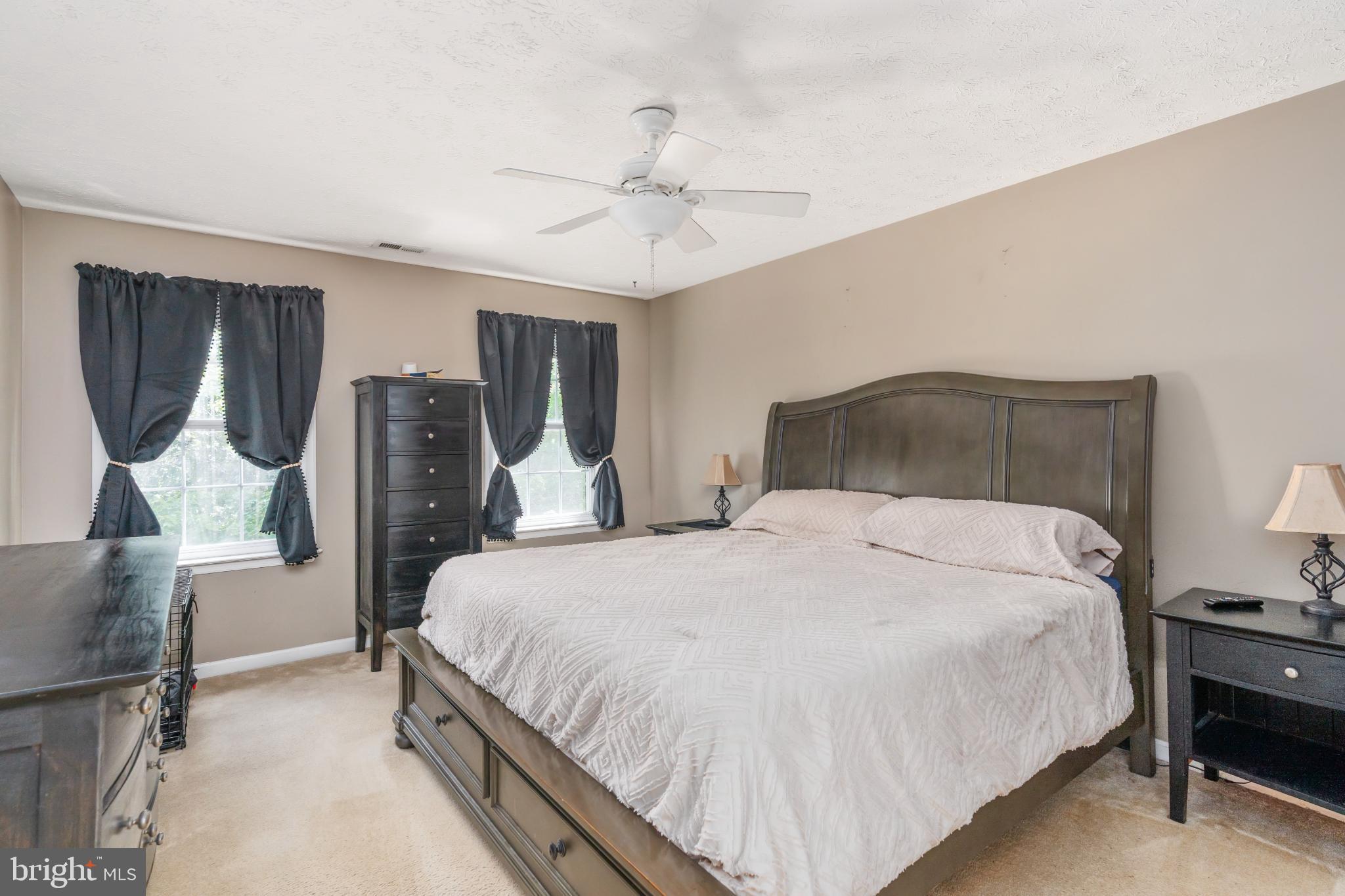 LAKE LAND OR - Residential