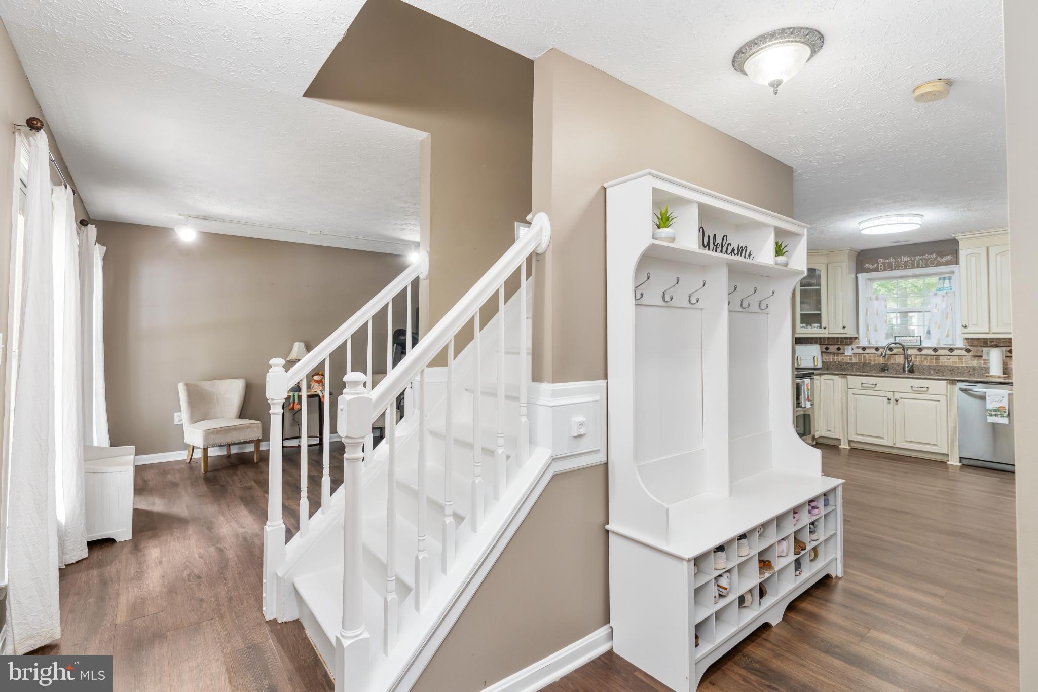 LAKE LAND OR - Residential