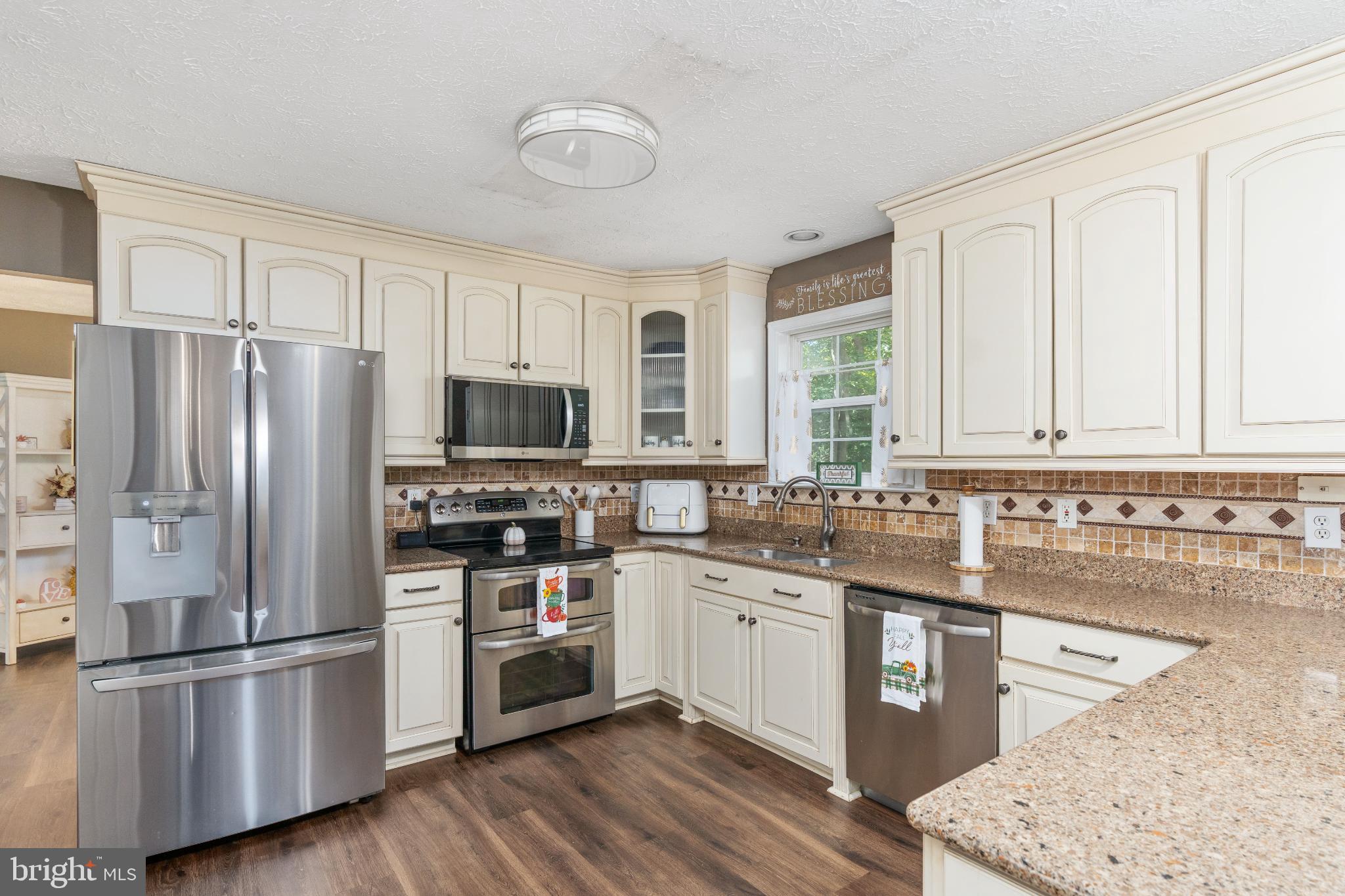 LAKE LAND OR - Residential