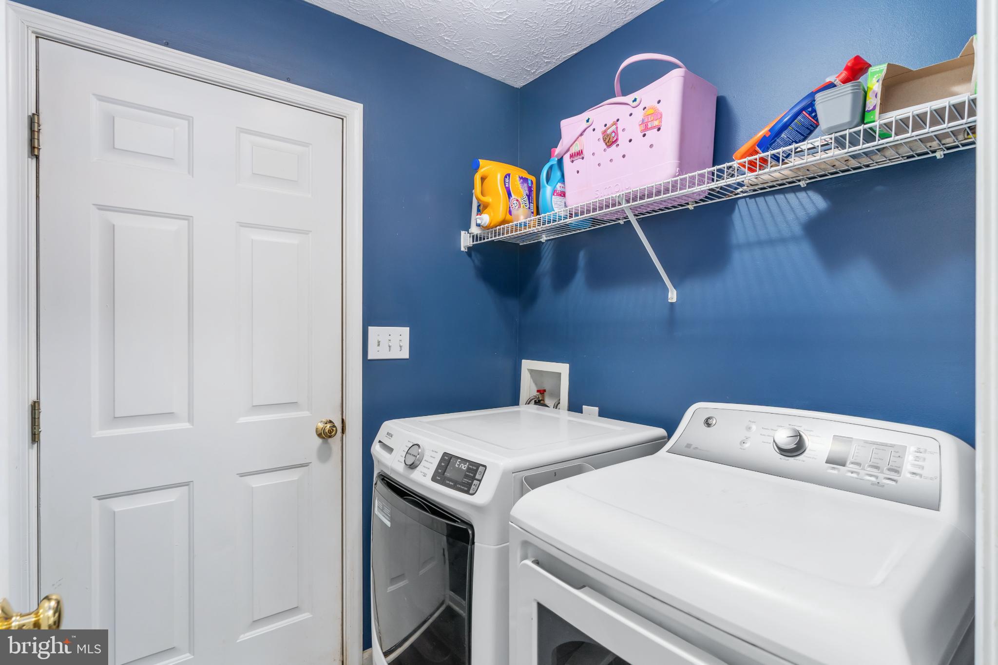 LAKE LAND OR - Residential