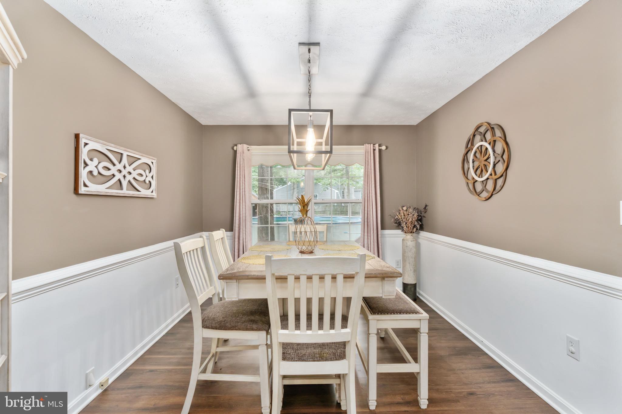 LAKE LAND OR - Residential