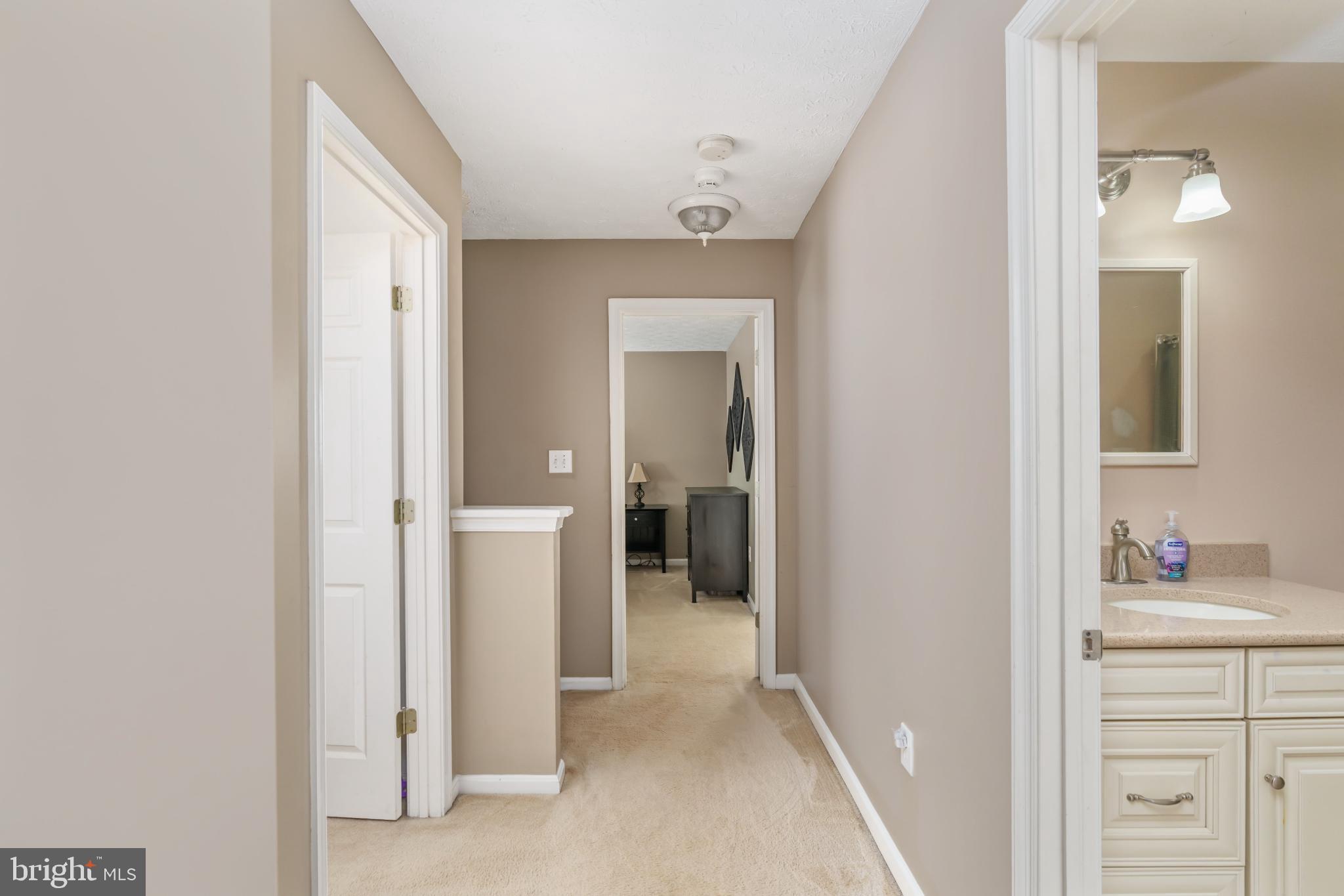 LAKE LAND OR - Residential