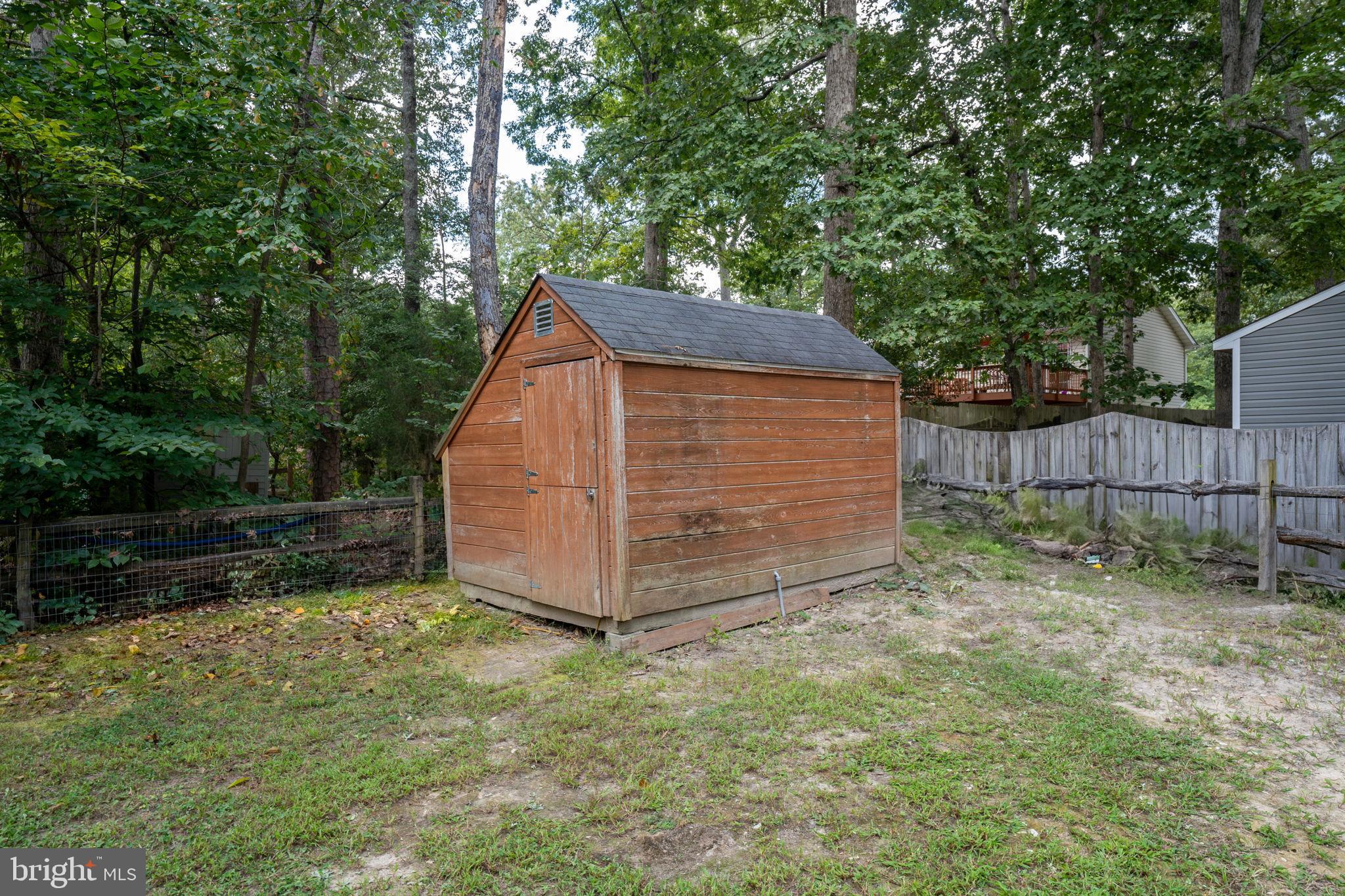 LAKE LAND OR - Residential