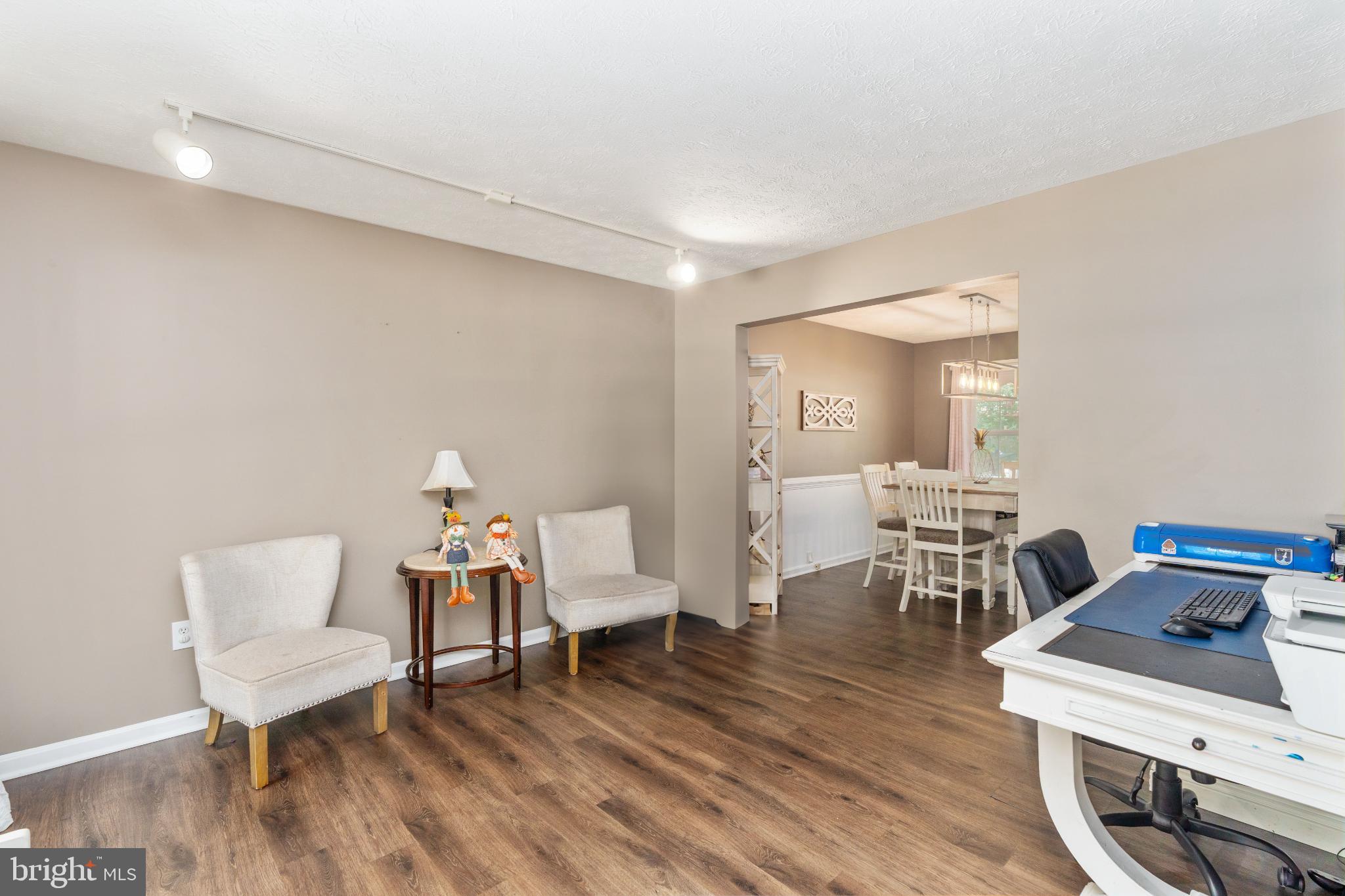 LAKE LAND OR - Residential