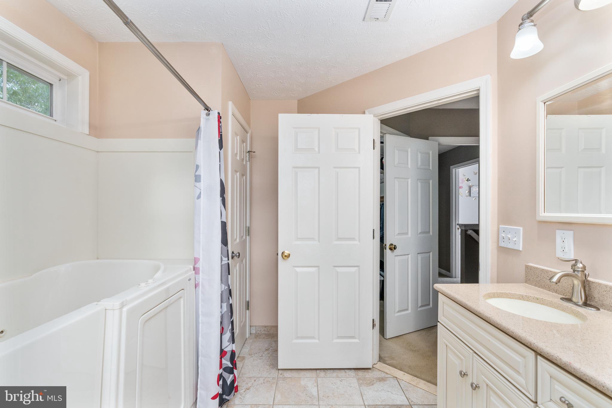 LAKE LAND OR - Residential