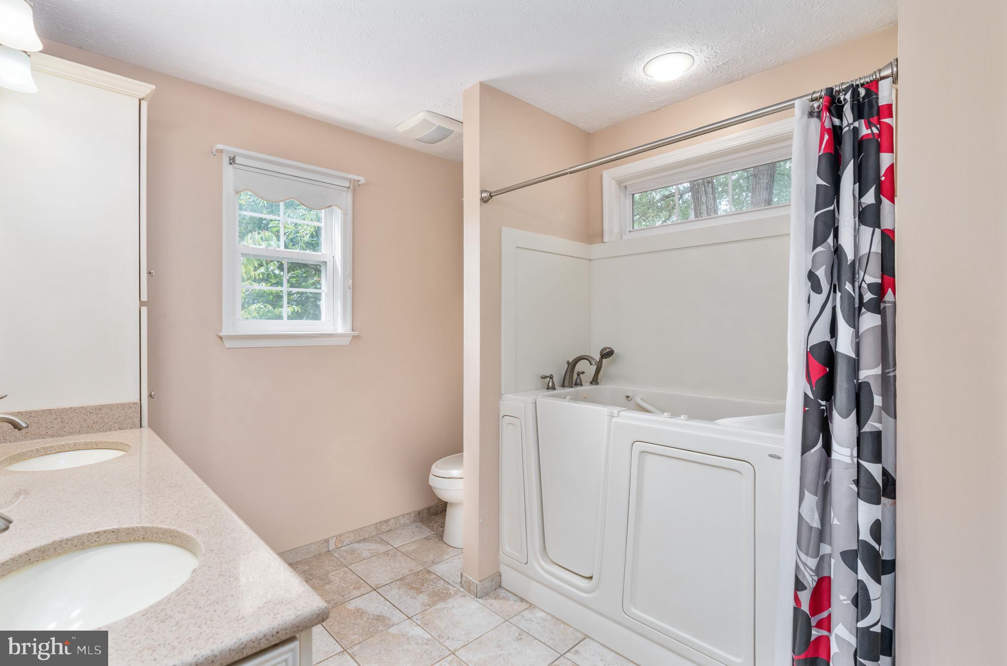 LAKE LAND OR - Residential