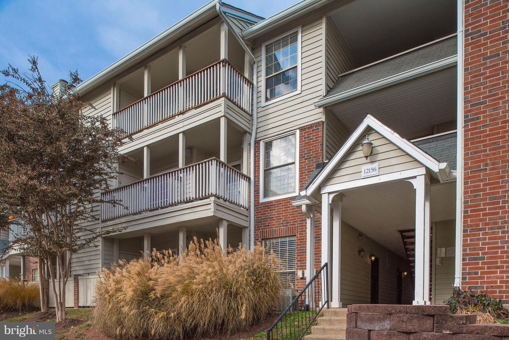 PENDERBROOK SQUARE CONDOMINIUMS - Residential