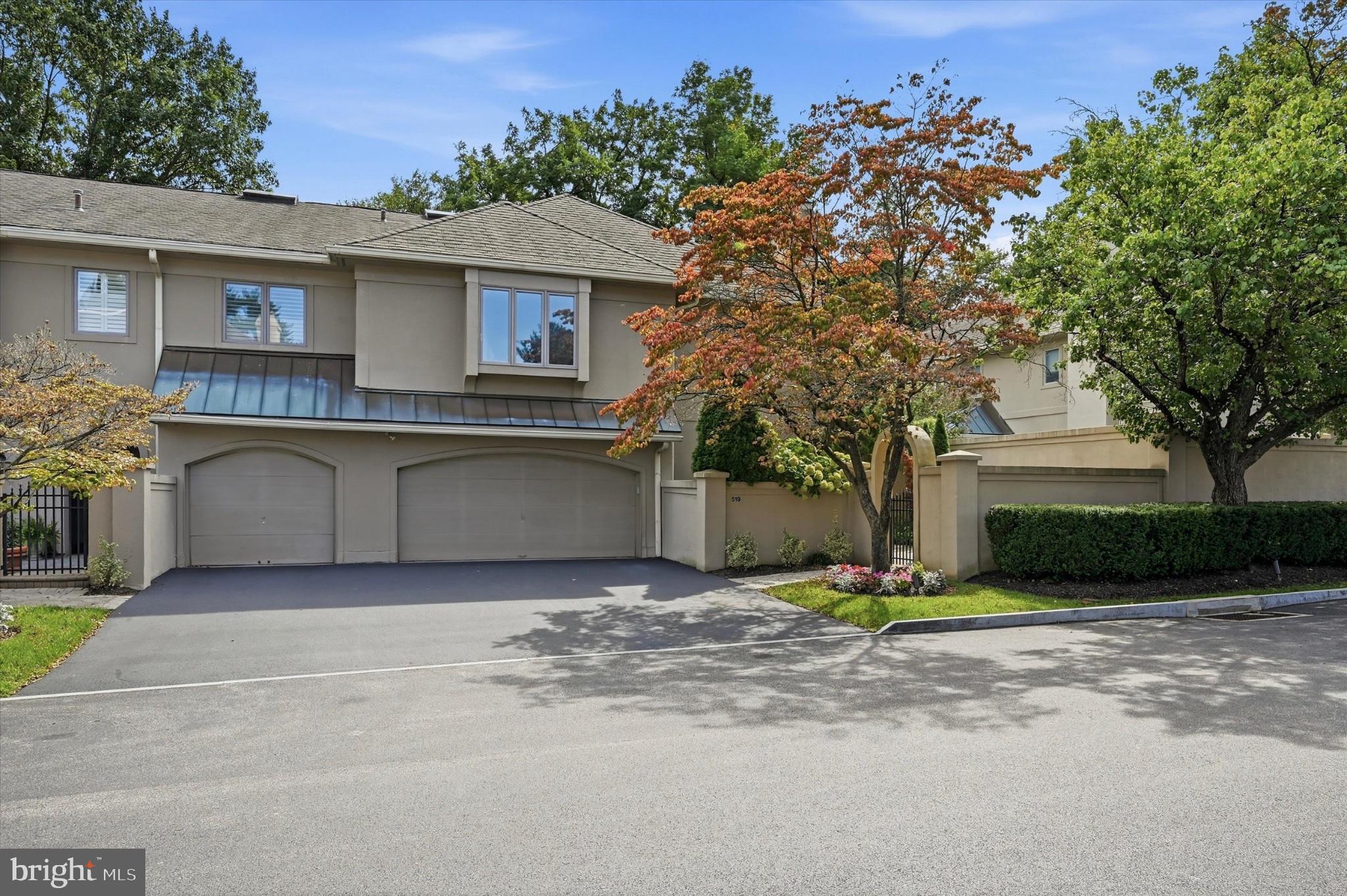 519 LINDY LANE