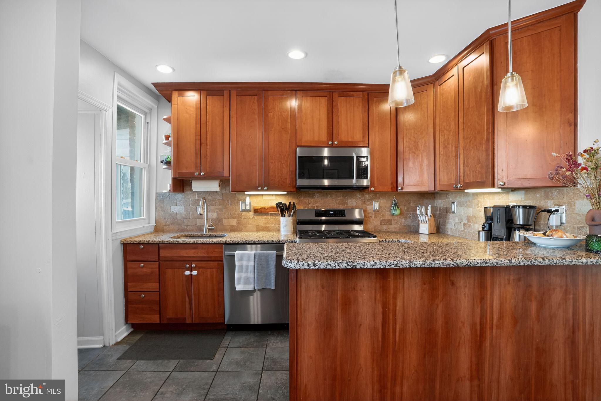 MANAYUNK - Residential