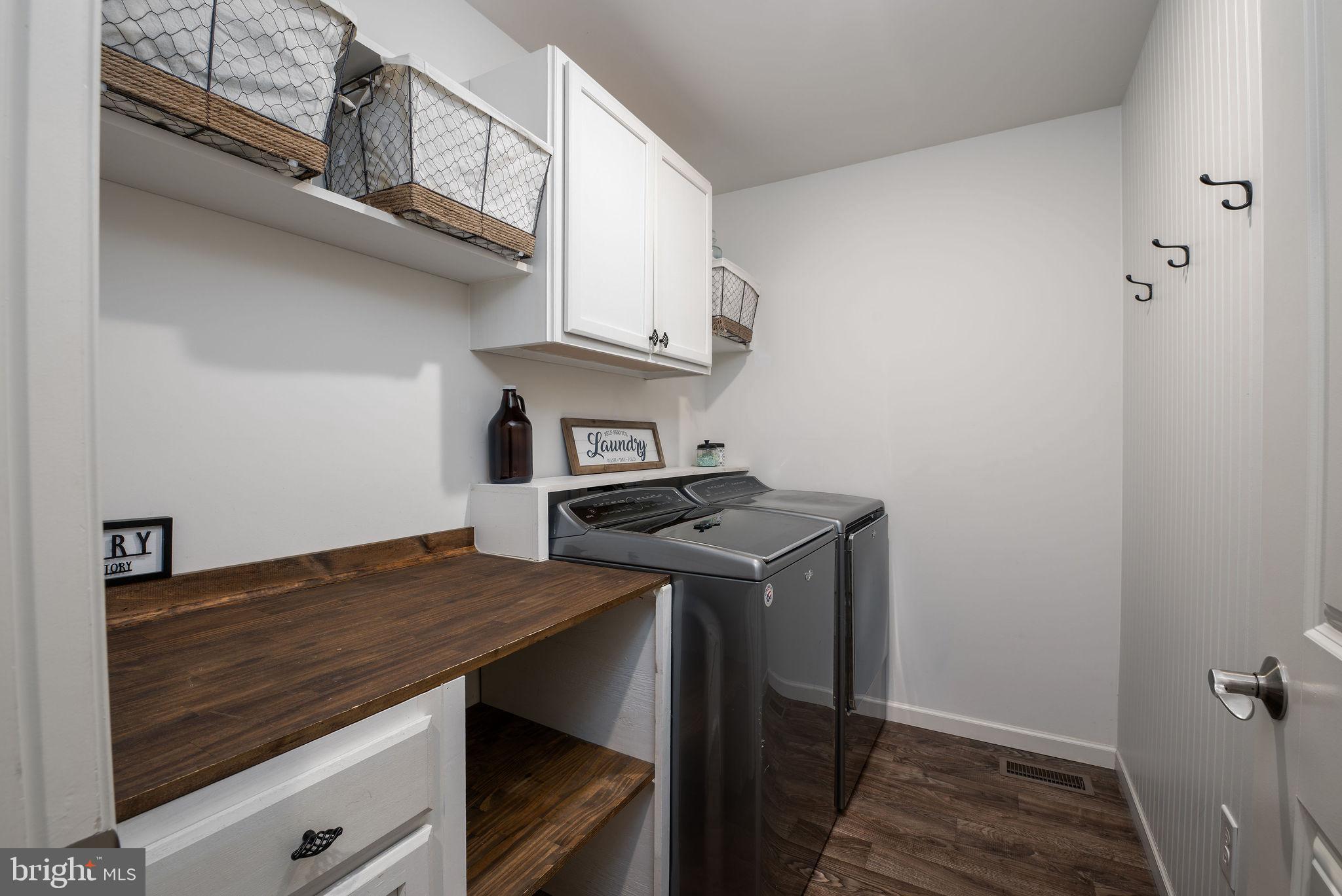 COURSEYS POINT - Residential