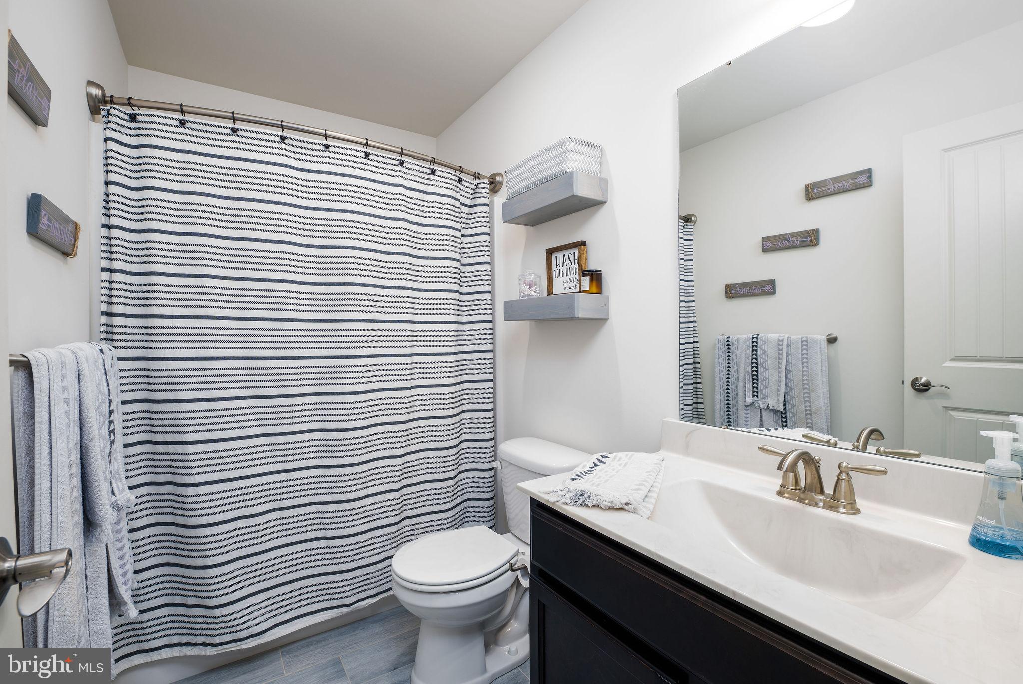 COURSEYS POINT - Residential