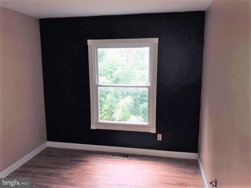 BROOKSHIRE - Residential