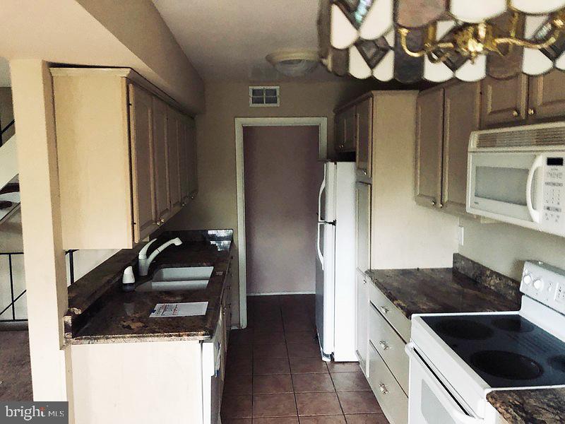 BROOKSHIRE - Residential