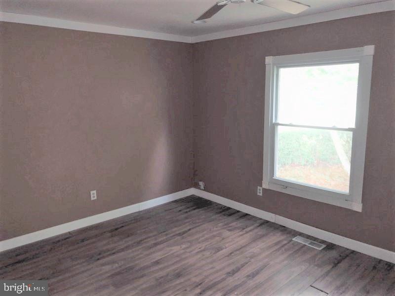 BROOKSHIRE - Residential