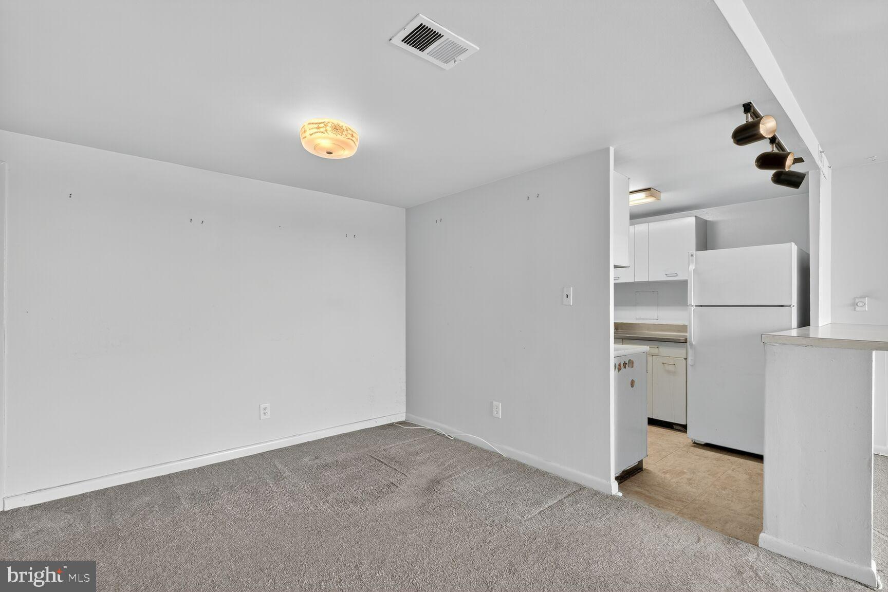 4600 DUKE STREET 1121