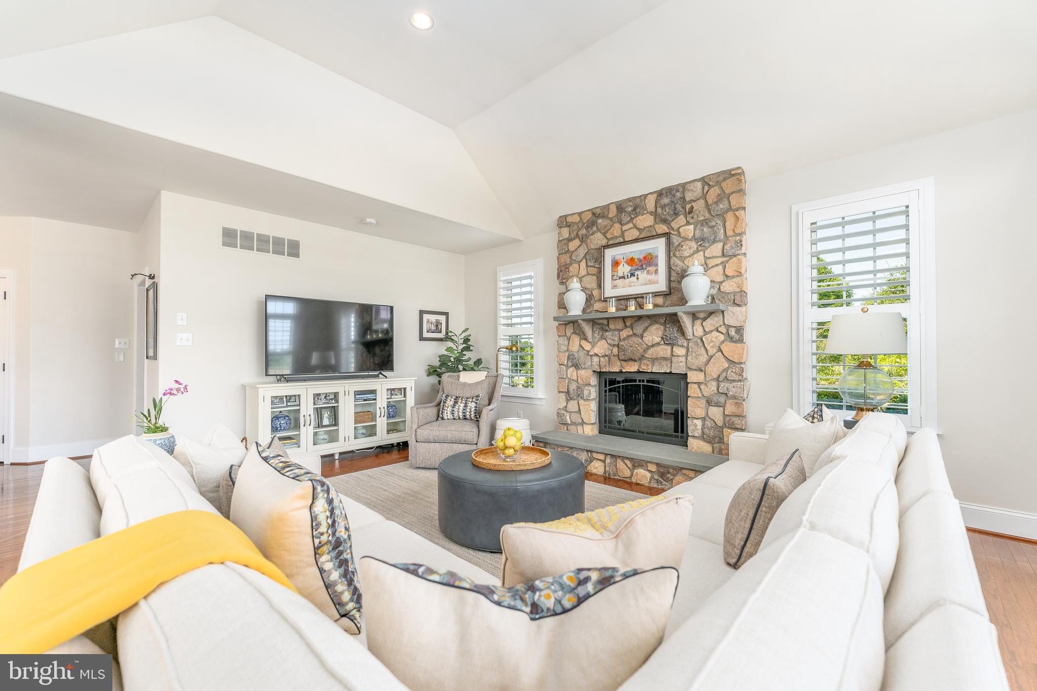 CUMBERLAND MEADOWS - Residential