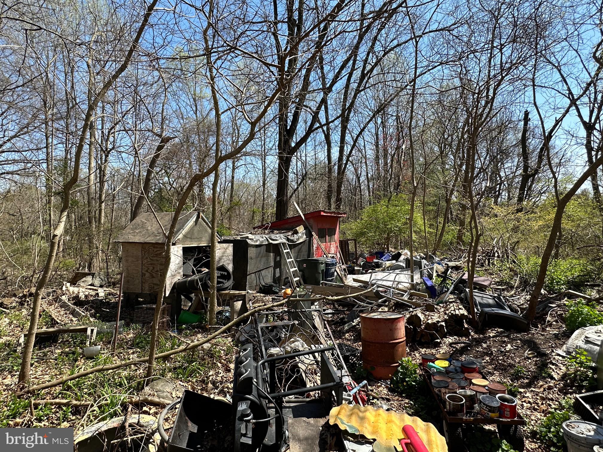 NONE AVAILABLE - Land