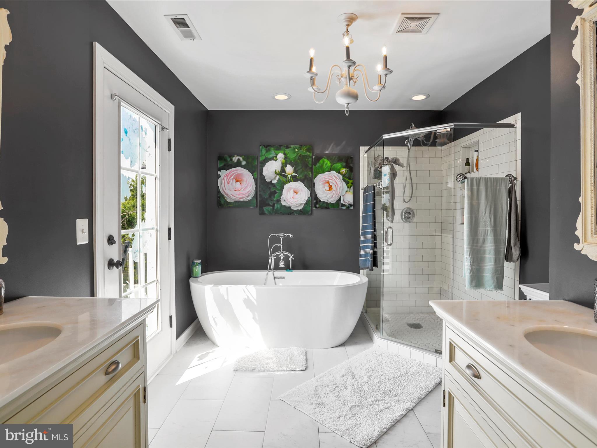 RELIANCE WOODS - Residential