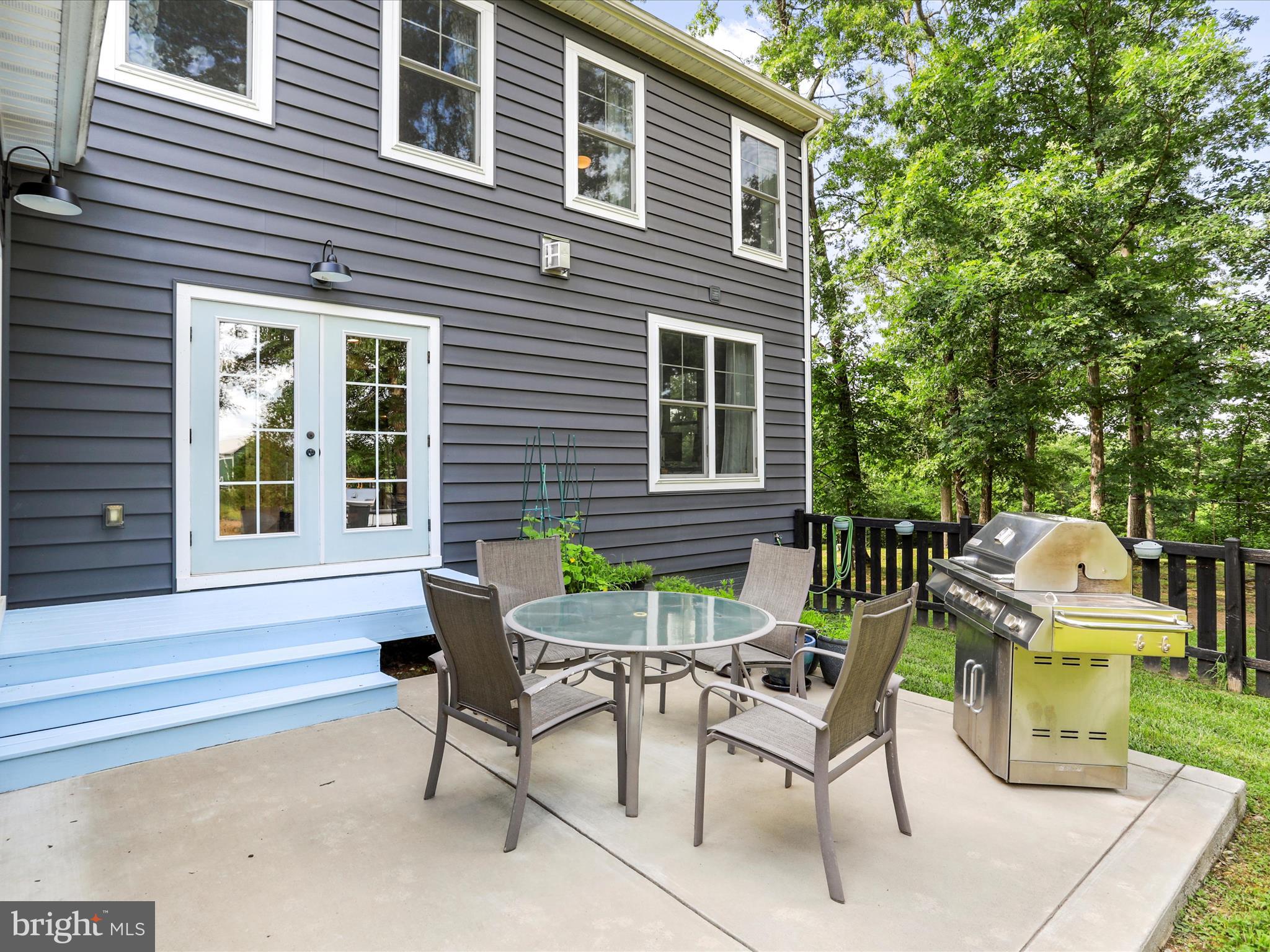 RELIANCE WOODS - Residential