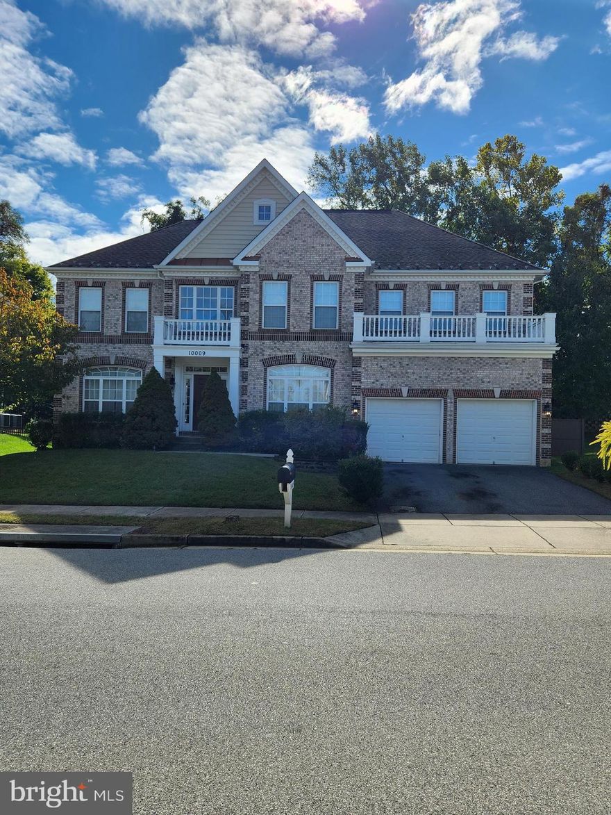 THIS ONE HAS ALL THE BELLS AND WHISTLES PLUS MORE!!  LARGEST MODEL BY D.R. HORTON WITH 6,882 FINISHED SQ FT ON THREE LEVELS FEATURING CUSTOM UPGRADES THROUGHOUT INCLUDING HARDWOOD FLOORS, DESIGNER COLORS, SPACIOUS LIVING, DINING, GOURMET KITCHEN AND TWO-STORY SUNKEN FAMILY ROOM ON ENTRY LEVEL. LARGE WET BAR WITH BUILT-IN AQUARIUM, AWESOME THEATRE ROOM WITH THREE LEVEL CINEMA SEATING, VELVET CINEMA CURTAINS AND MORE.  5 HUGE BEDROOMS, 4.5 BATHS PLUS OFFICE, DEN AND PLAYROOMS. SPACIOUS SUNROOM, 2 STORY FOYER, DECK AND PLAY EQUIPMENT IN PRIVACY FENCED REAR YARD.