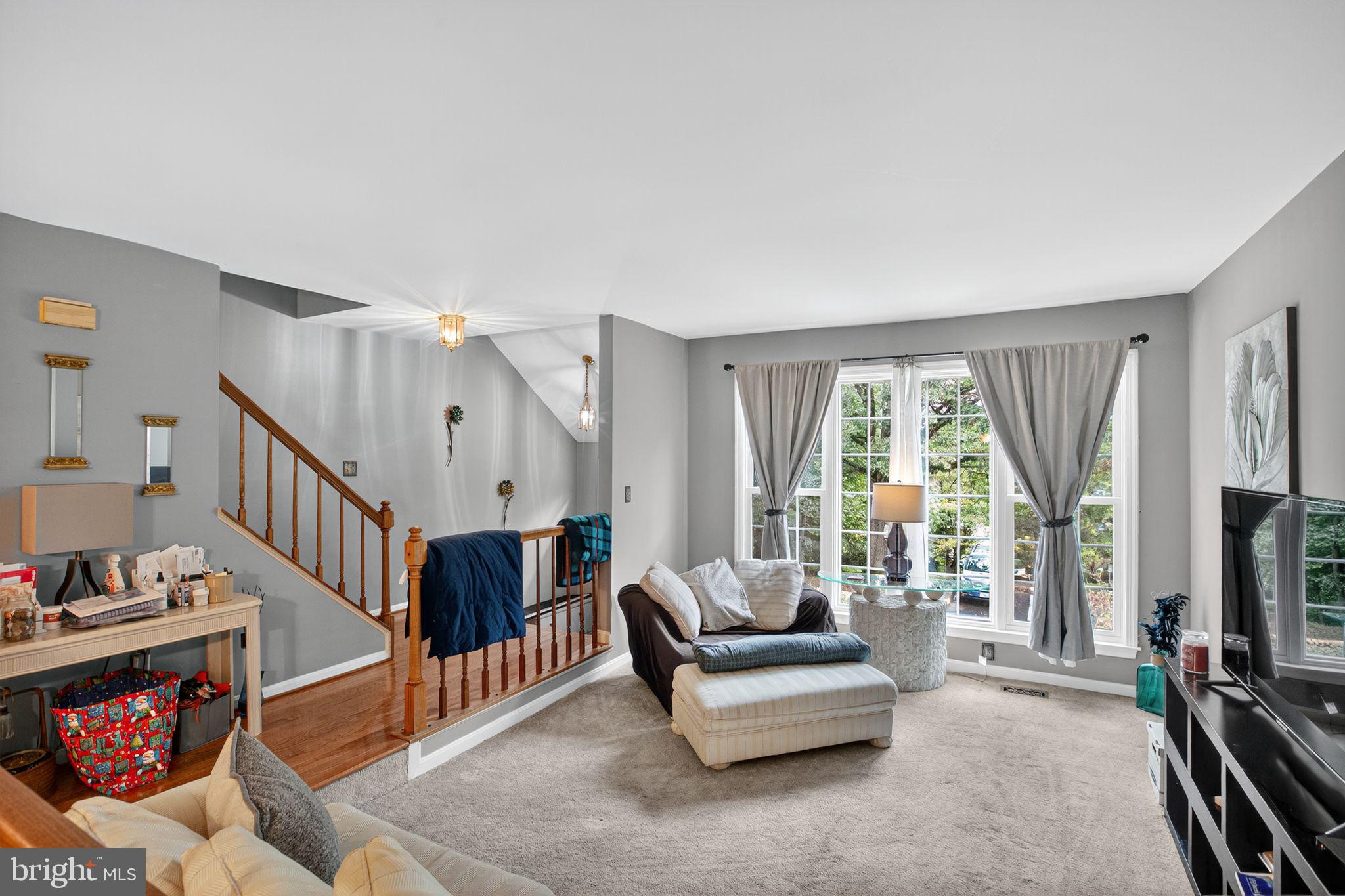 7354 HIDDEN KNOLLS COURT