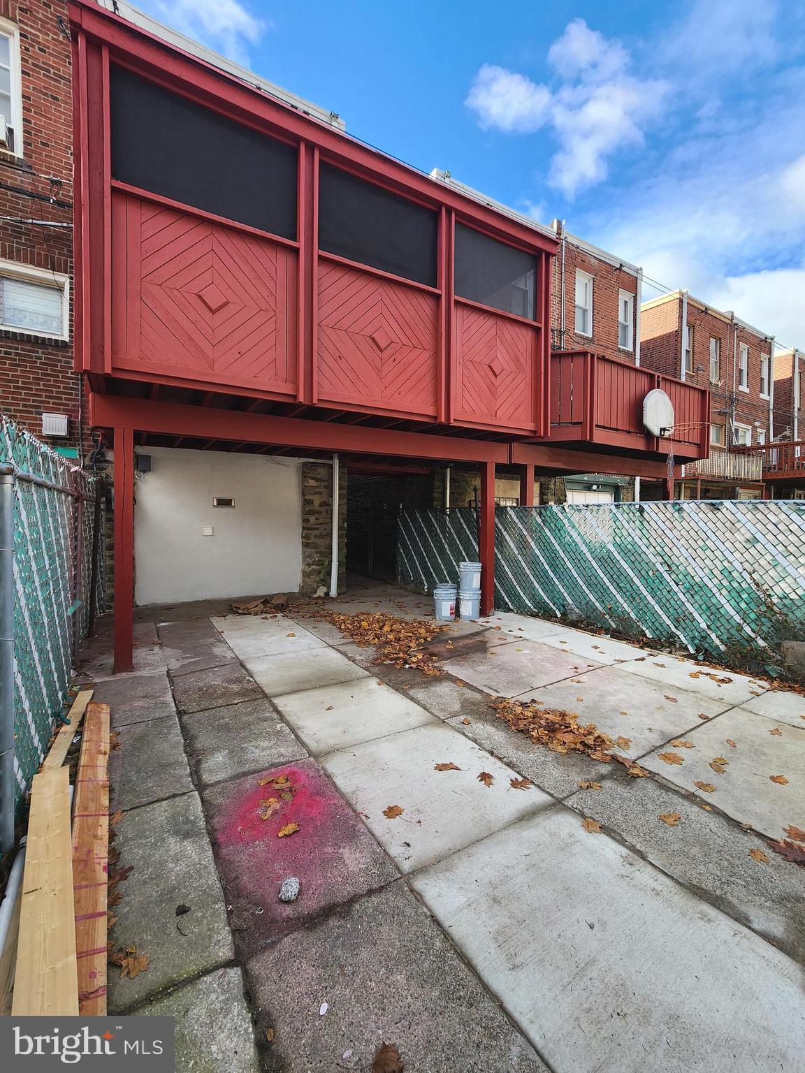 WEST OAK LANE - Residential