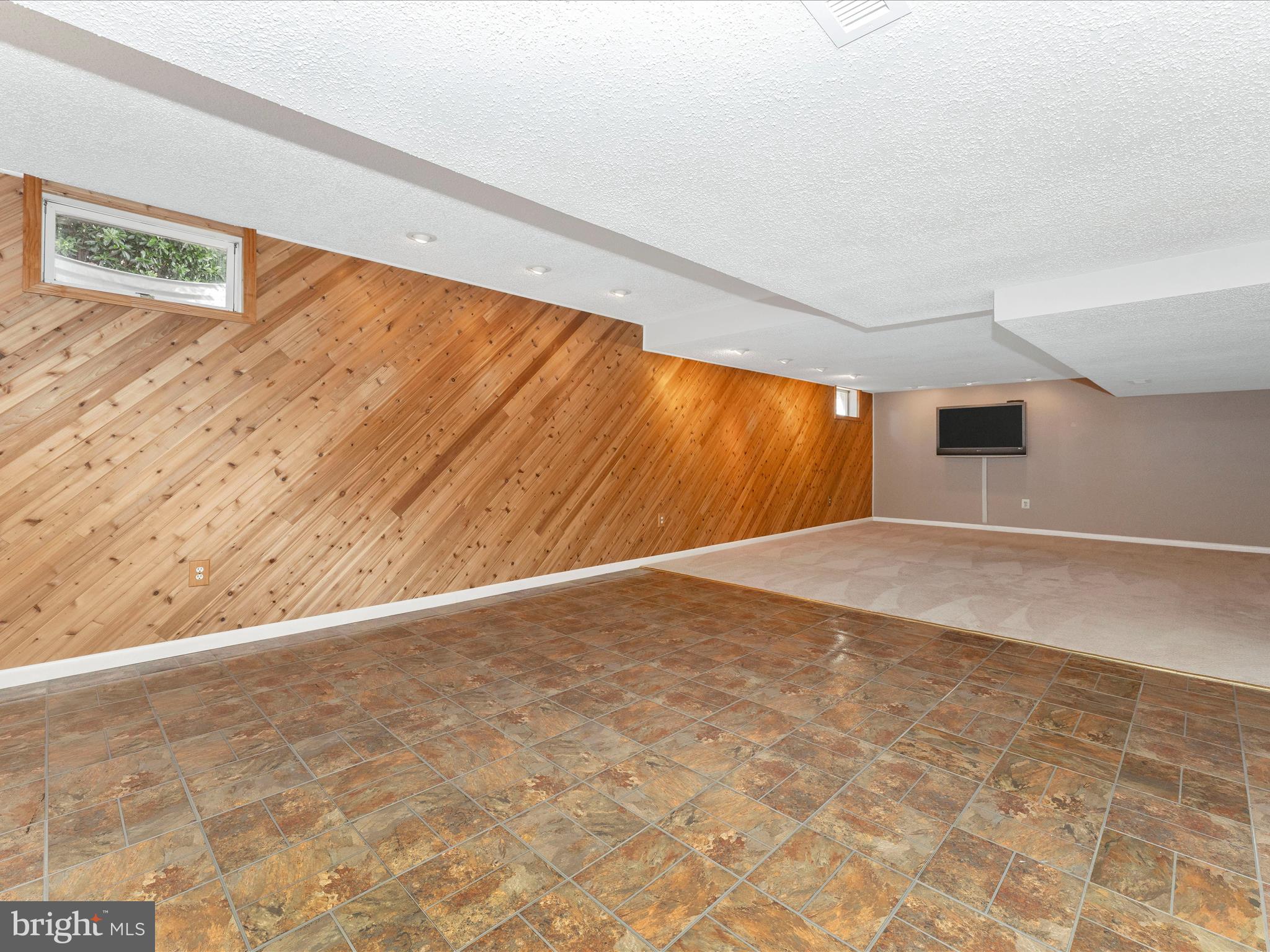 SAMHILL ESTATES - Residential